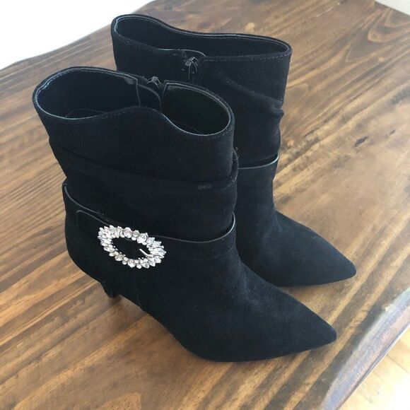 NWT Michael Kors Viola Suede Embellished Booties - Picture 11 of 11